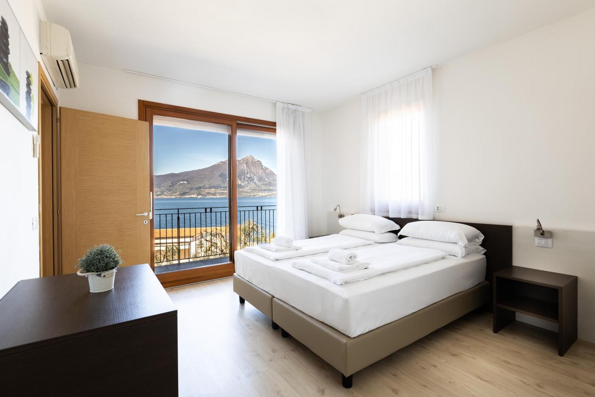 Residence La Corte Danese Торрі-дель-Бенако Екстер'єр фото